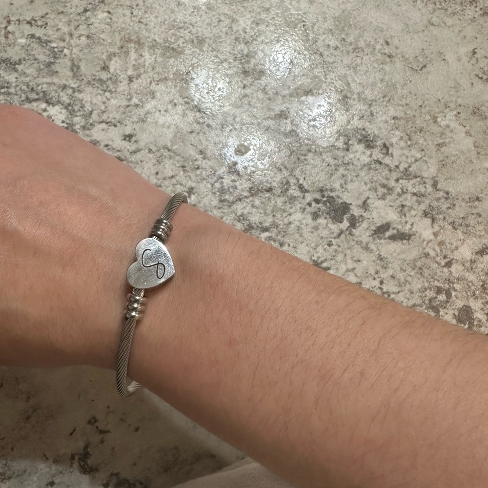 S heart bracelet